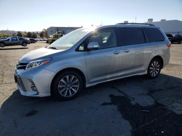 TOYOTA SIENNA XLE 2020 5tddz3dc5ls249540