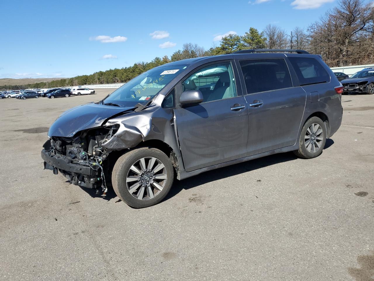 TOYOTA SIENNA 2018 5tddz3dc8js197348