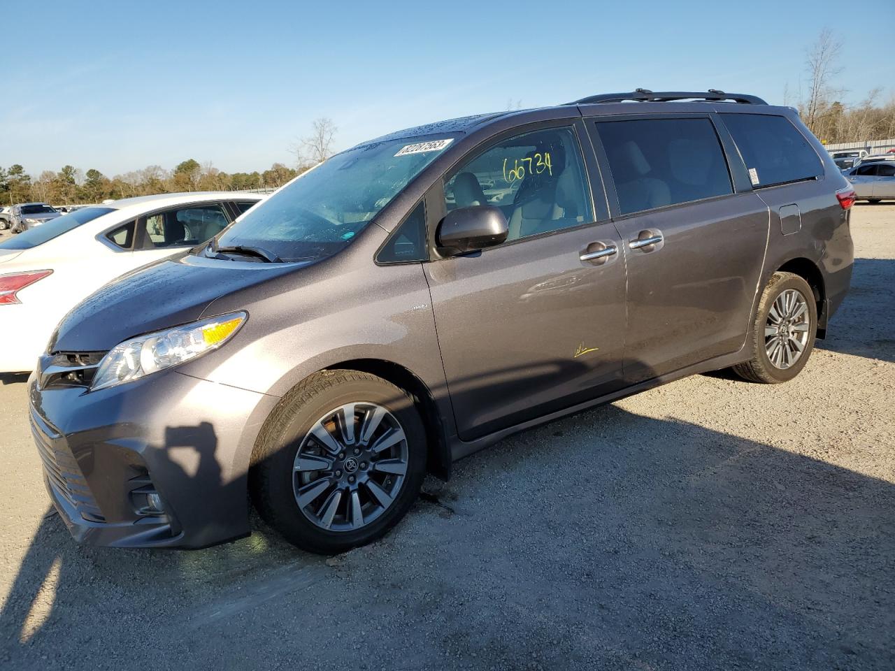 TOYOTA SIENNA XLE 2020 5tddz3dc8ls248950