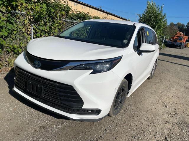 TOYOTA SIENNA LE 2024 5tdgskfc2rs134539