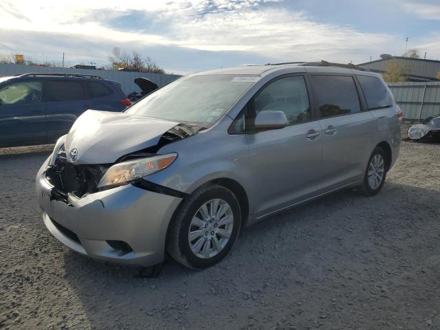 TOYOTA SIENNA LE 2011 5tdjk3dc0bs002092