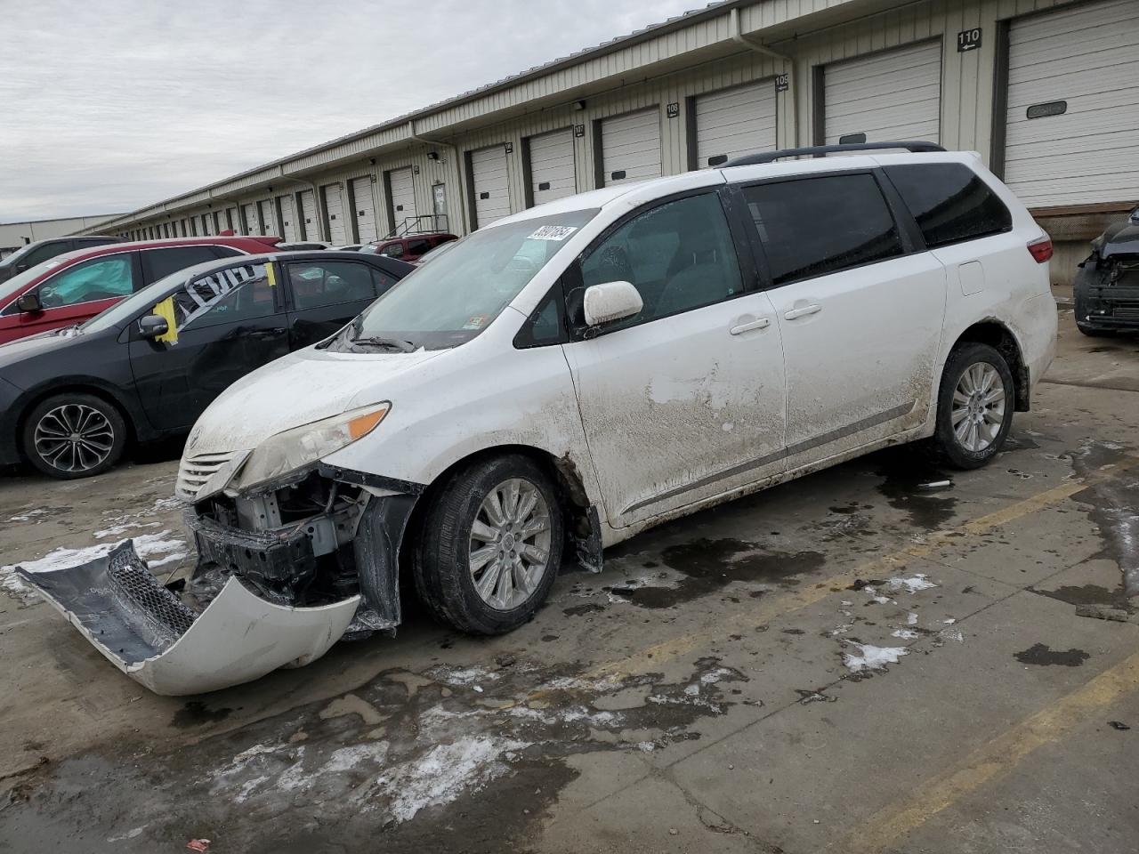 TOYOTA SIENNA 2015 5tdjk3dc1fs124563