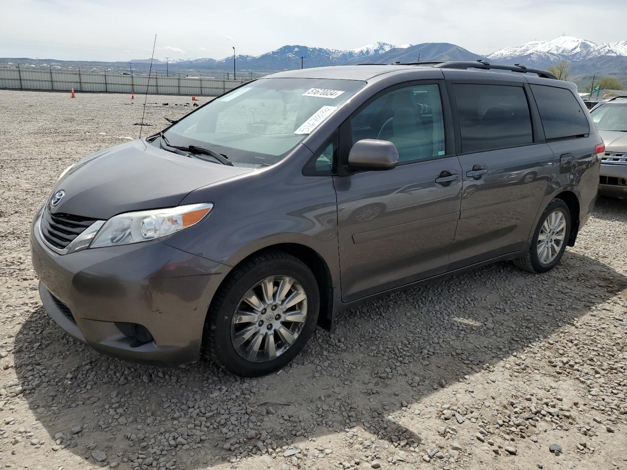 TOYOTA SIENNA 2012 5tdjk3dc4cs044511