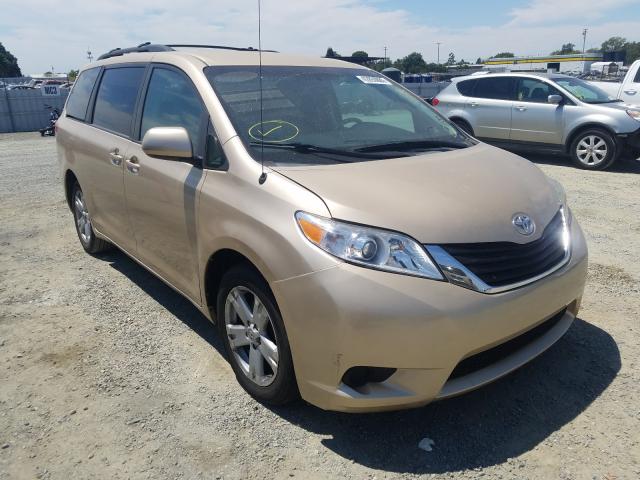 TOYOTA SIENNA LE 2014 5tdjk3dc4es074837