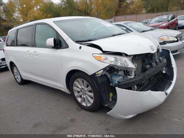 TOYOTA SIENNA 2011 5tdjk3dc7bs013624