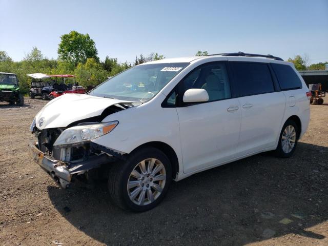 TOYOTA SIENNA LE 2013 5tdjk3dc7ds066777