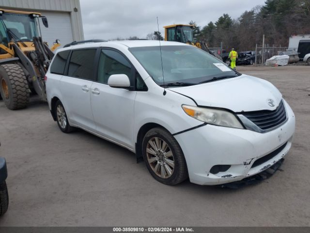 TOYOTA SIENNA 2011 5tdjk3dc9bs027251