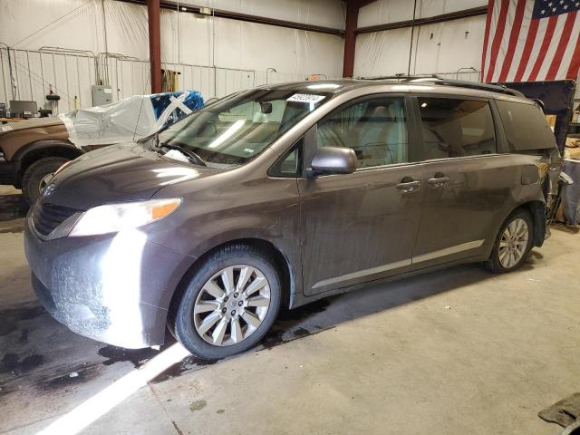 TOYOTA SIENNA LE 2013 5tdjk3dc9ds051472