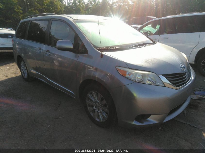 TOYOTA SIENNA 2013 5tdjk3dc9ds059412