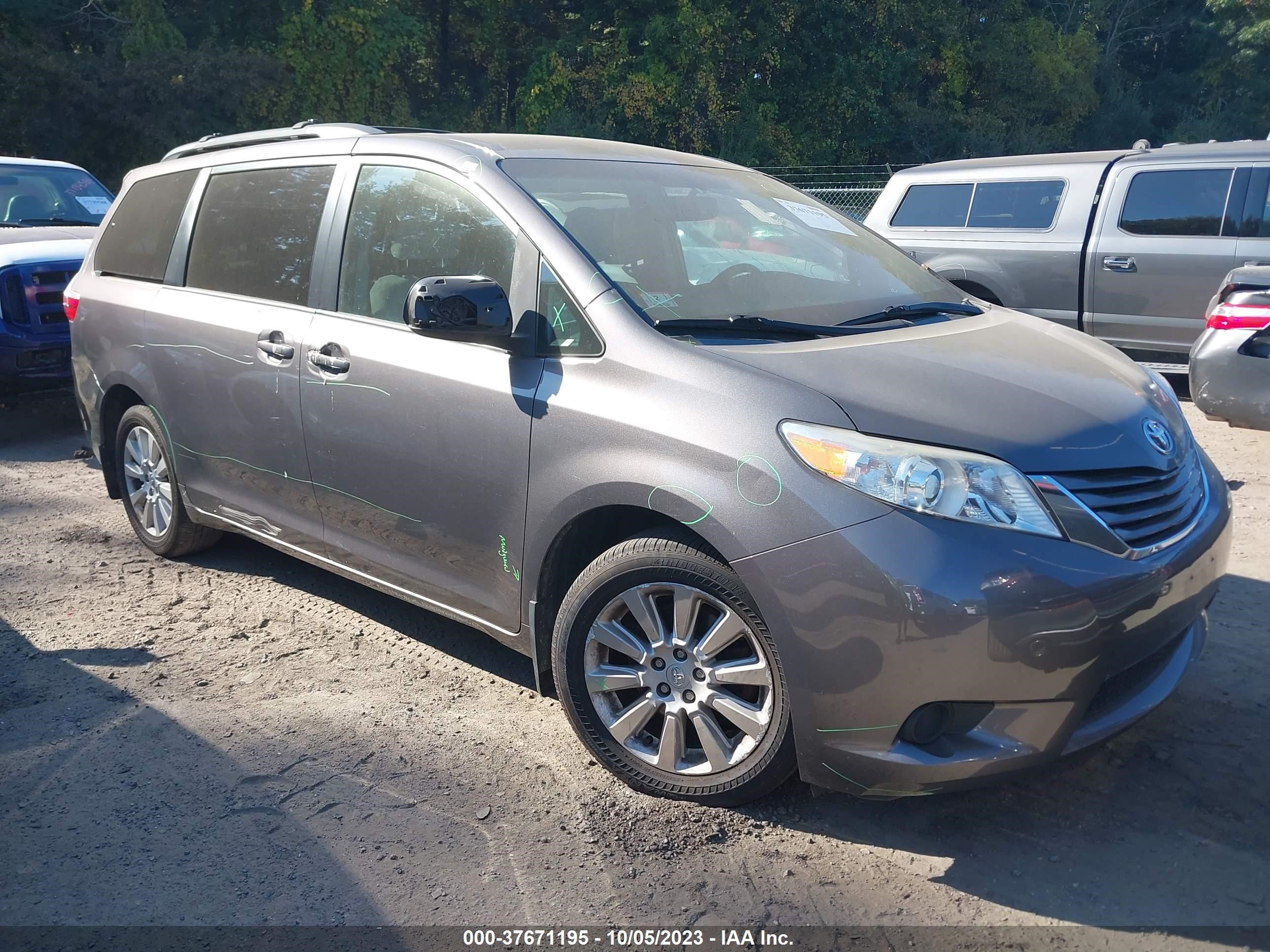 TOYOTA SIENNA 2015 5tdjk3dc9fs122480