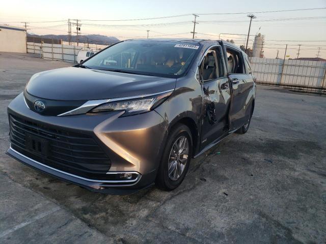 TOYOTA SIENNA XLE 2021 5tdjrkec1ms034122