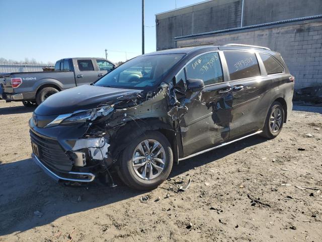 TOYOTA SIENNA XLE 2023 5tdjrkec1ps147234