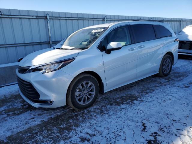 TOYOTA SIENNA XLE 2022 5tdjrkec4ns101359