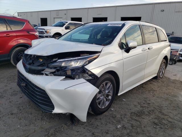 TOYOTA SIENNA XLE 2023 5tdjrkec6ps156270