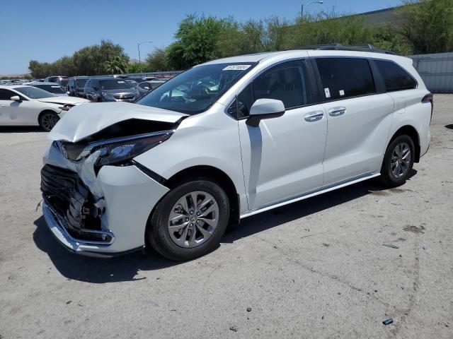 TOYOTA SIENNA XLE 2024 5tdjrkec6rs192236