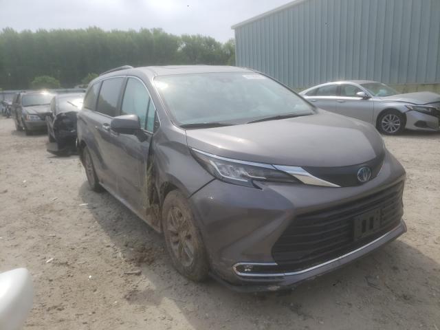 TOYOTA SIENNA XLE 2021 5tdjrkecxms020283