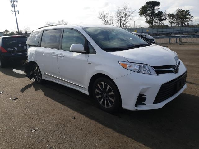 TOYOTA SIENNA LE 2018 5tdjz3dc2js191192