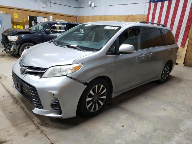 TOYOTA SIENNA LE 2018 5tdjz3dc2js197865