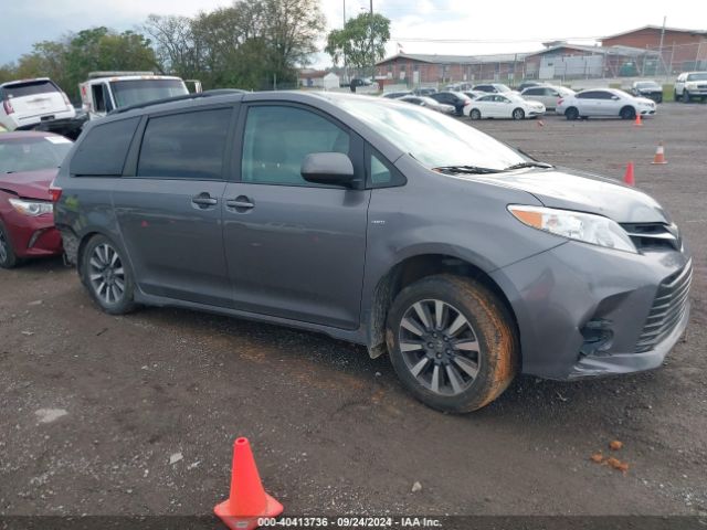 TOYOTA SIENNA 2018 5tdjz3dc7js189423