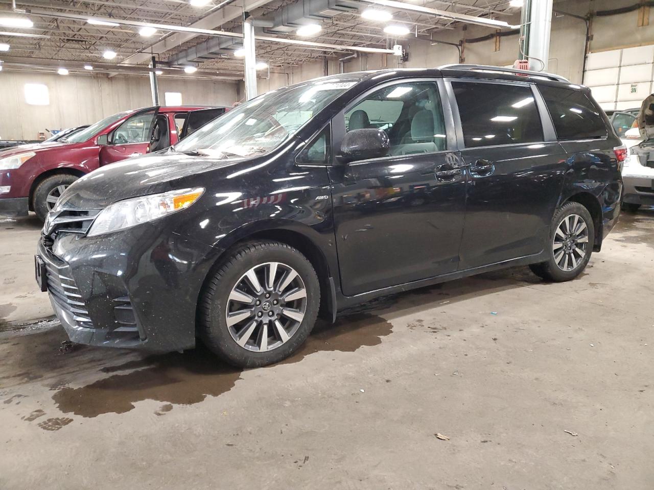 TOYOTA SIENNA 2018 5tdjz3dc7js205622