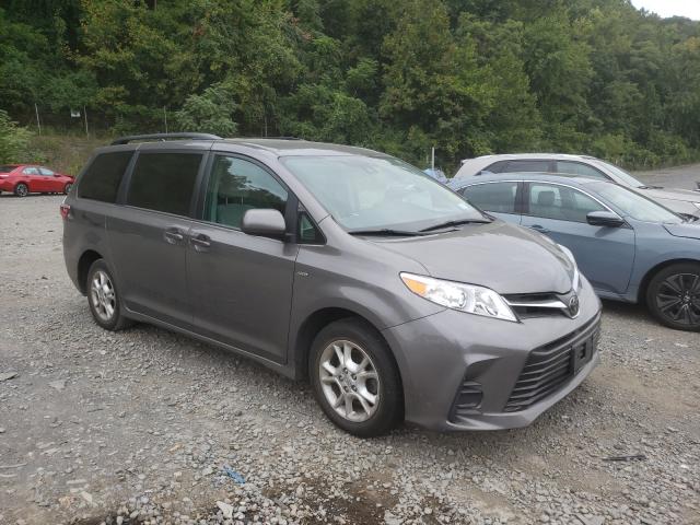 TOYOTA SIENNA LE 2018 5tdjz3dc8js192573