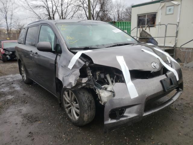 TOYOTA SIENNA LE 2017 5tdjz3dcxhs153512