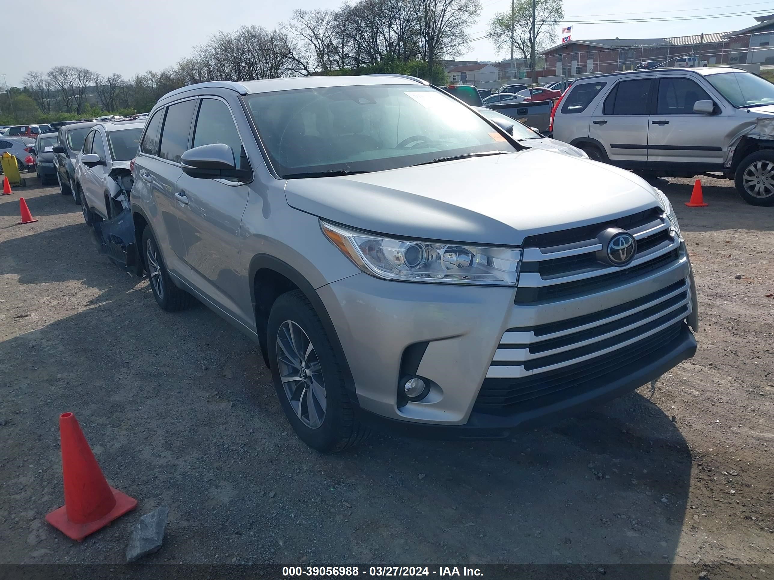 TOYOTA HIGHLANDER 2018 5tdjzrfh2js559284