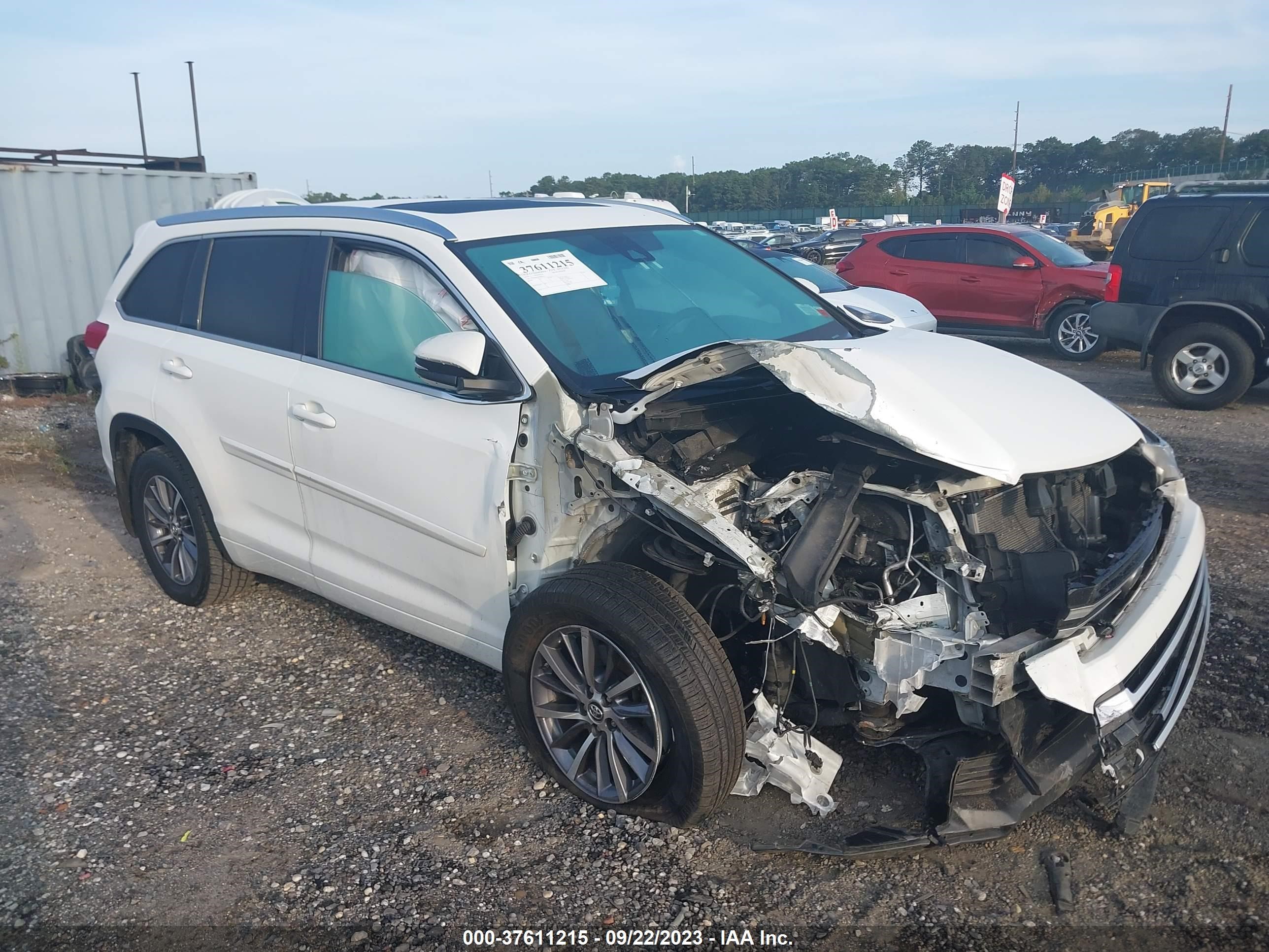 TOYOTA HIGHLANDER 2018 5tdjzrfh3js842423