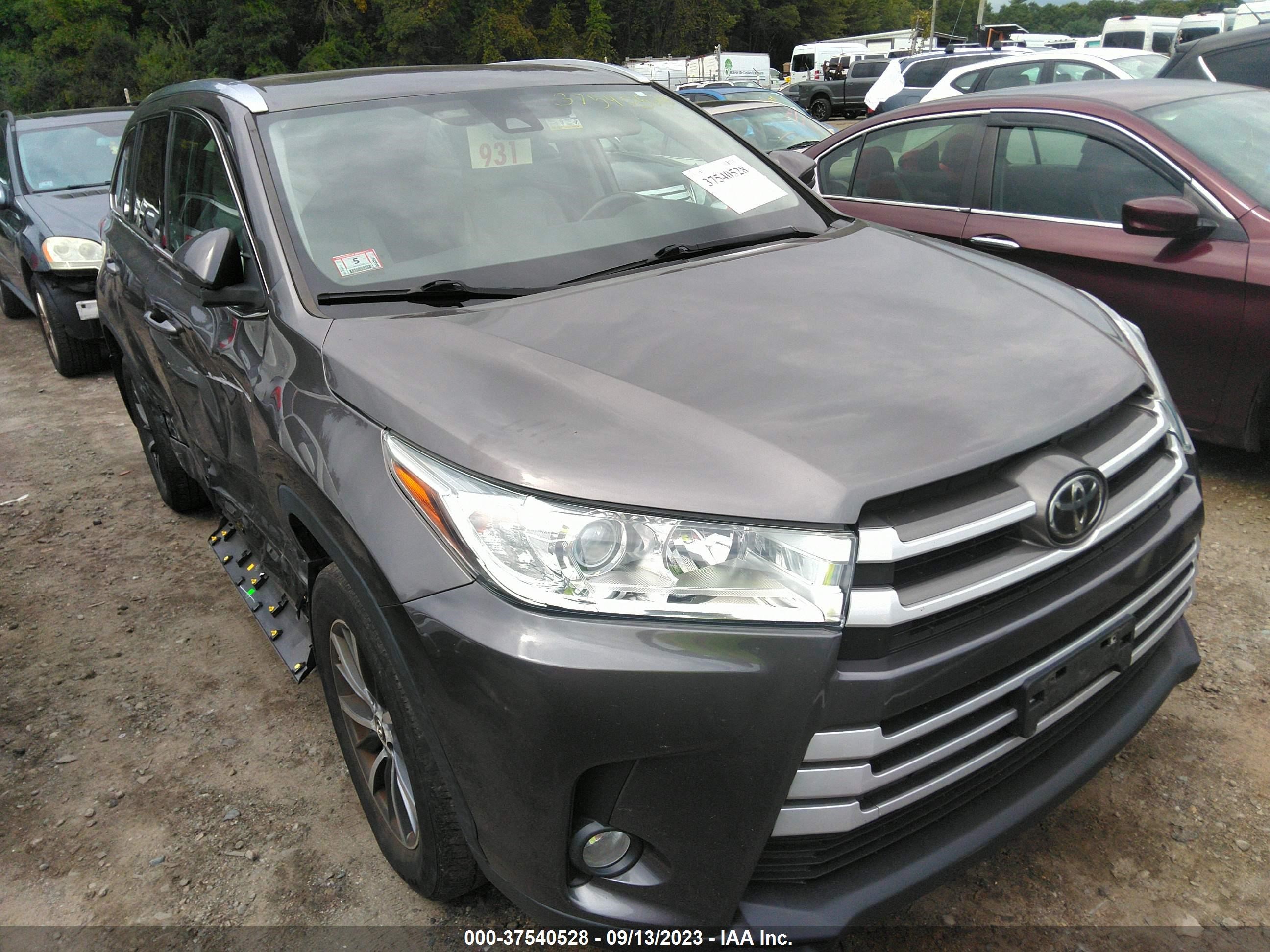 TOYOTA HIGHLANDER 2018 5tdjzrfh6js527549