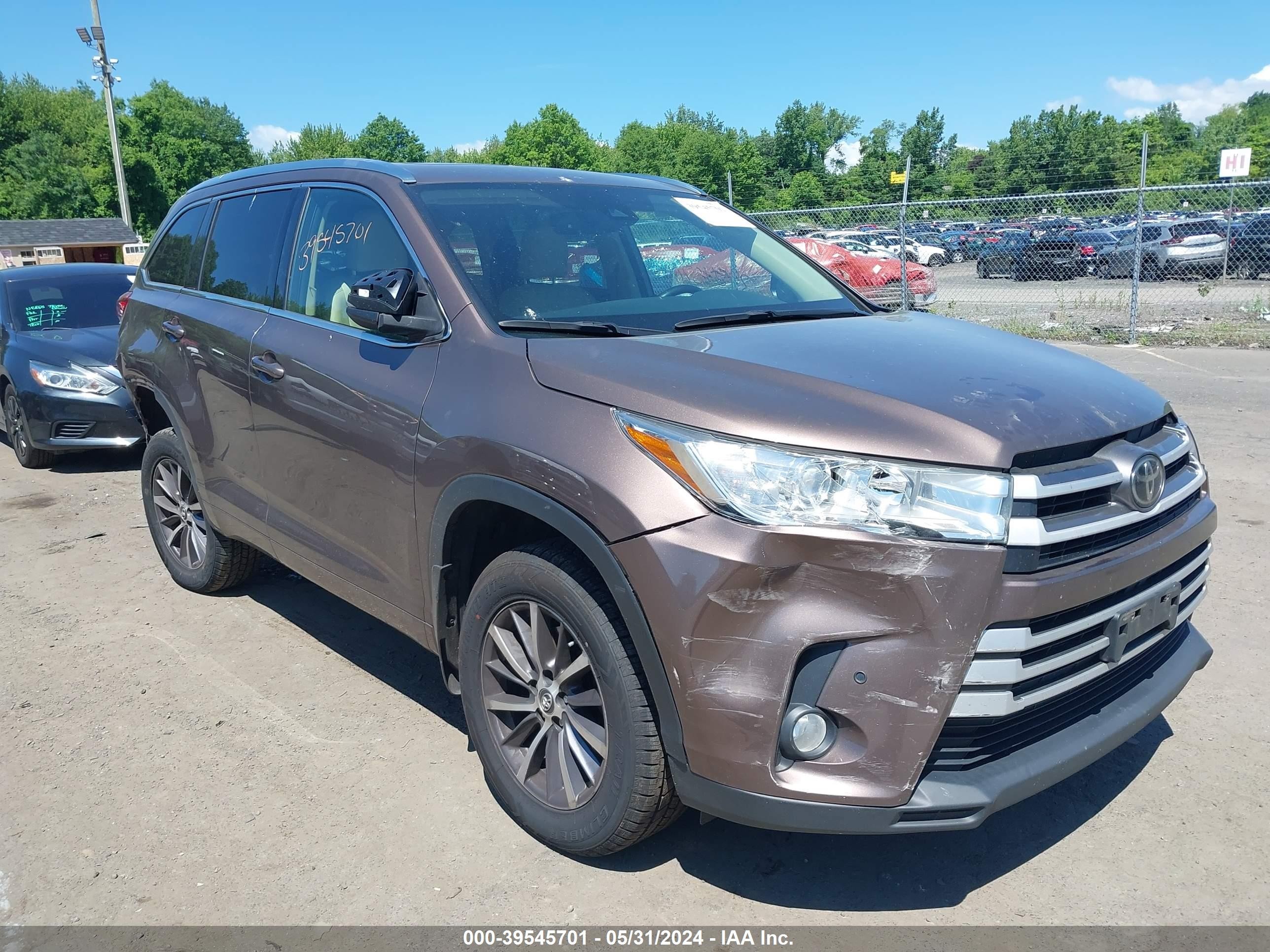 TOYOTA HIGHLANDER 2018 5tdjzrfh6js829049