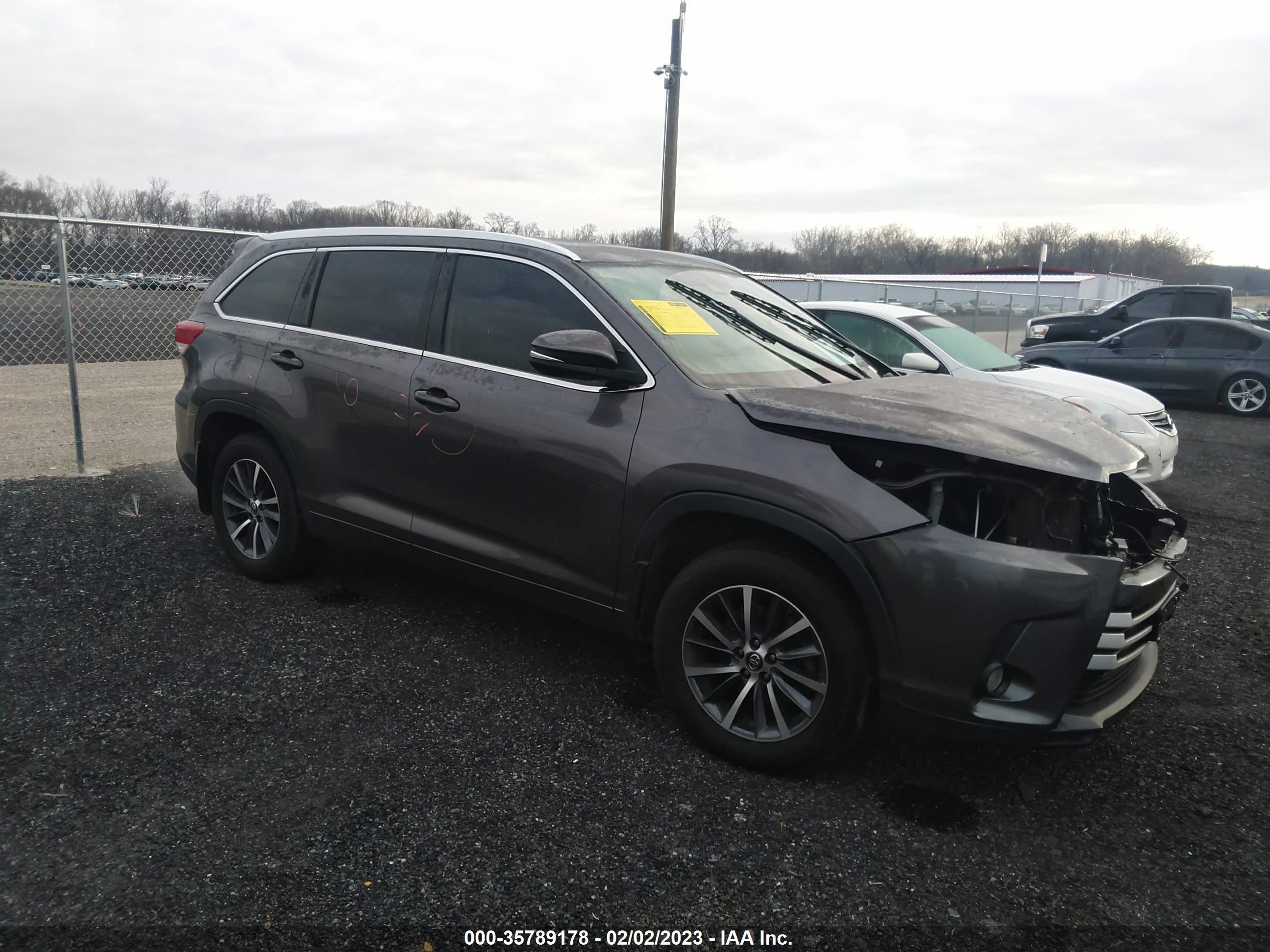 TOYOTA HIGHLANDER 2017 5tdjzrfh7hs385870