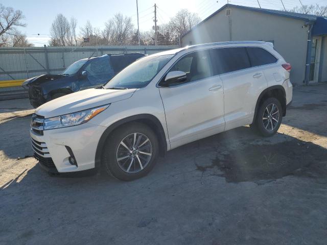 TOYOTA HIGHLANDER 2017 5tdjzrfh9hs514403