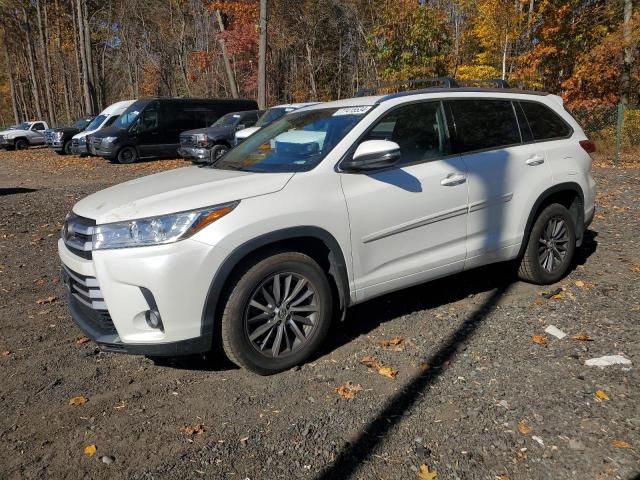 TOYOTA HIGHLANDER 2018 5tdjzrfh9js885311