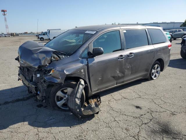 TOYOTA SIENNA 2011 5tdka3dc0bs004965