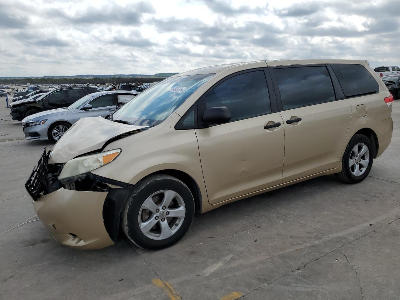 TOYOTA SIENNA 2011 5tdka3dc1bs008832