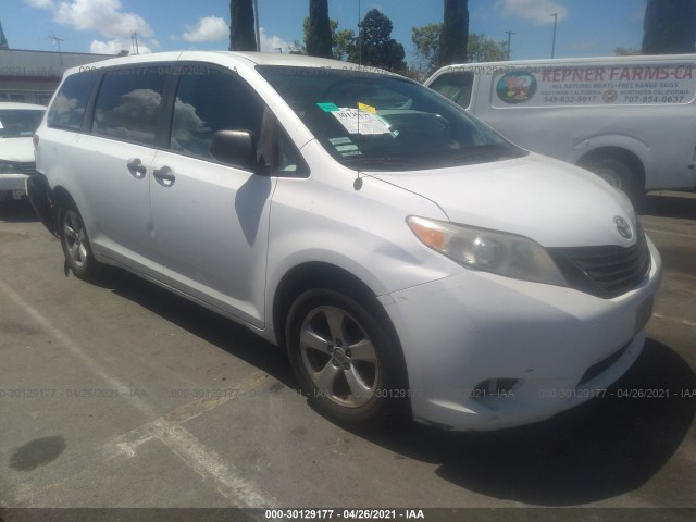 TOYOTA SIENNA 2011 5tdka3dc3bs007844