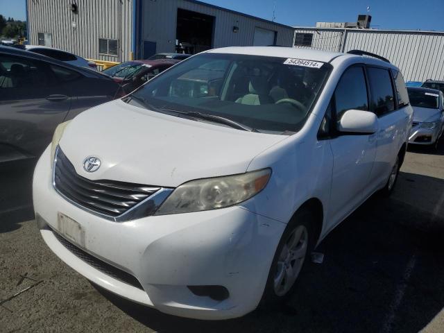 TOYOTA SIENNA LE 2011 5tdkk3dc0bs012142