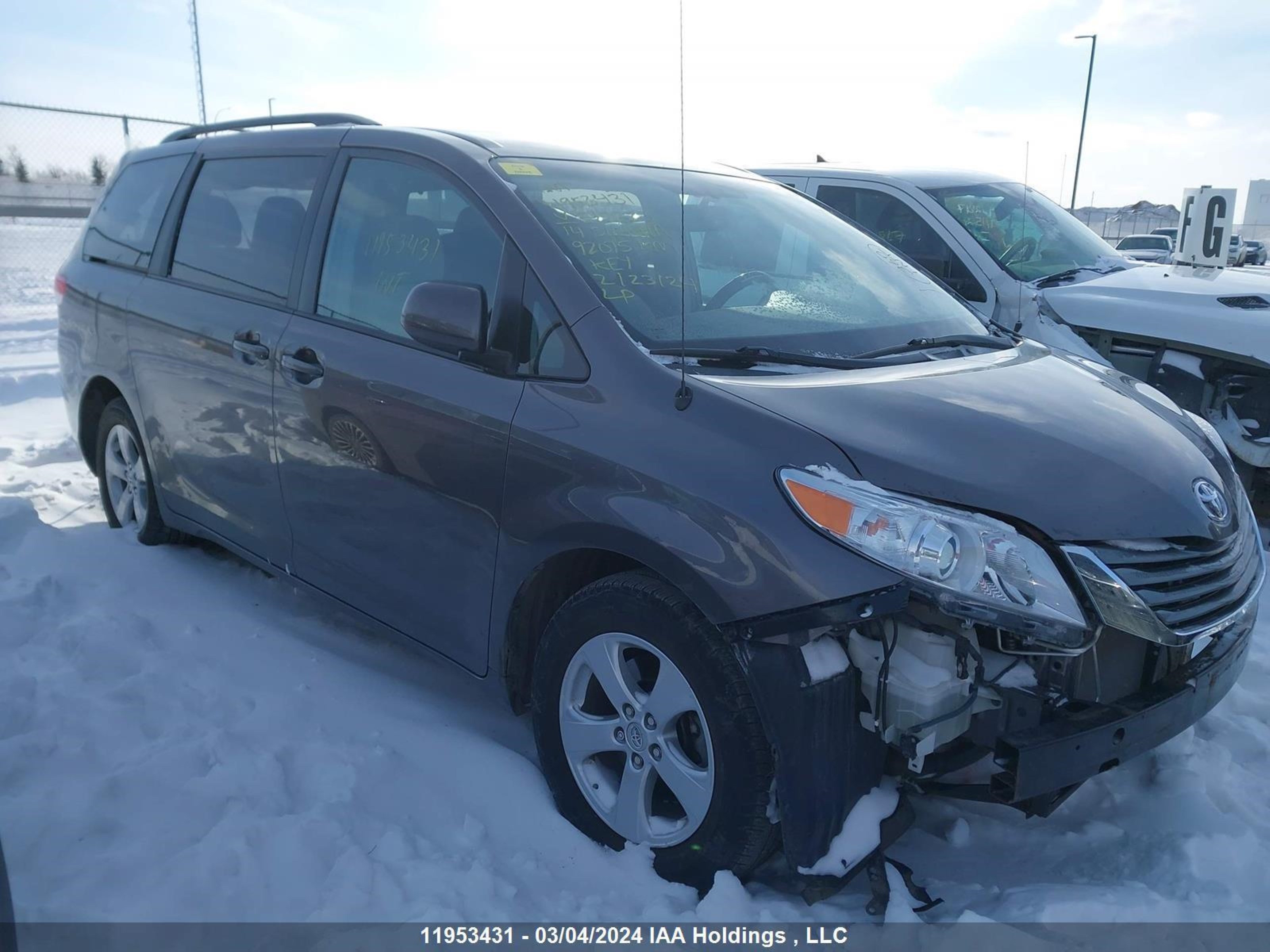 TOYOTA SIENNA 2014 5tdkk3dc0es512323