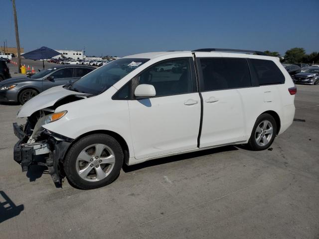 TOYOTA SIENNA LE 2015 5tdkk3dc0fs671327