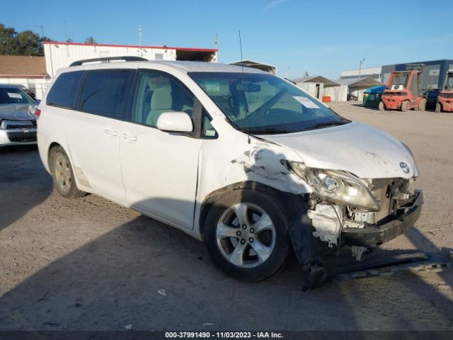 TOYOTA SIENNA 2014 5tdkk3dc1es406897