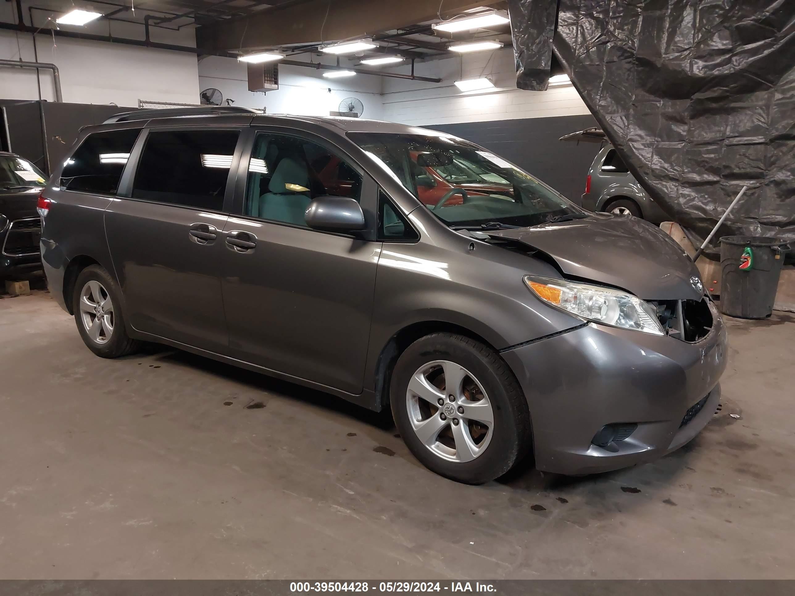 TOYOTA SIENNA 2011 5tdkk3dc2bs092401