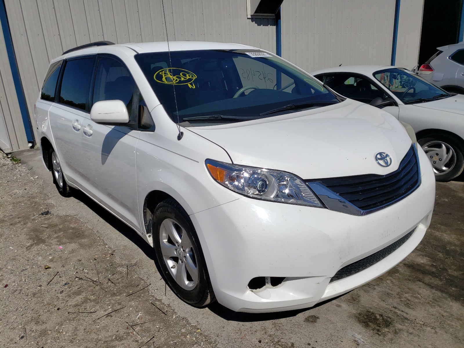 TOYOTA SIENNA 2011 5tdkk3dc2bs115711