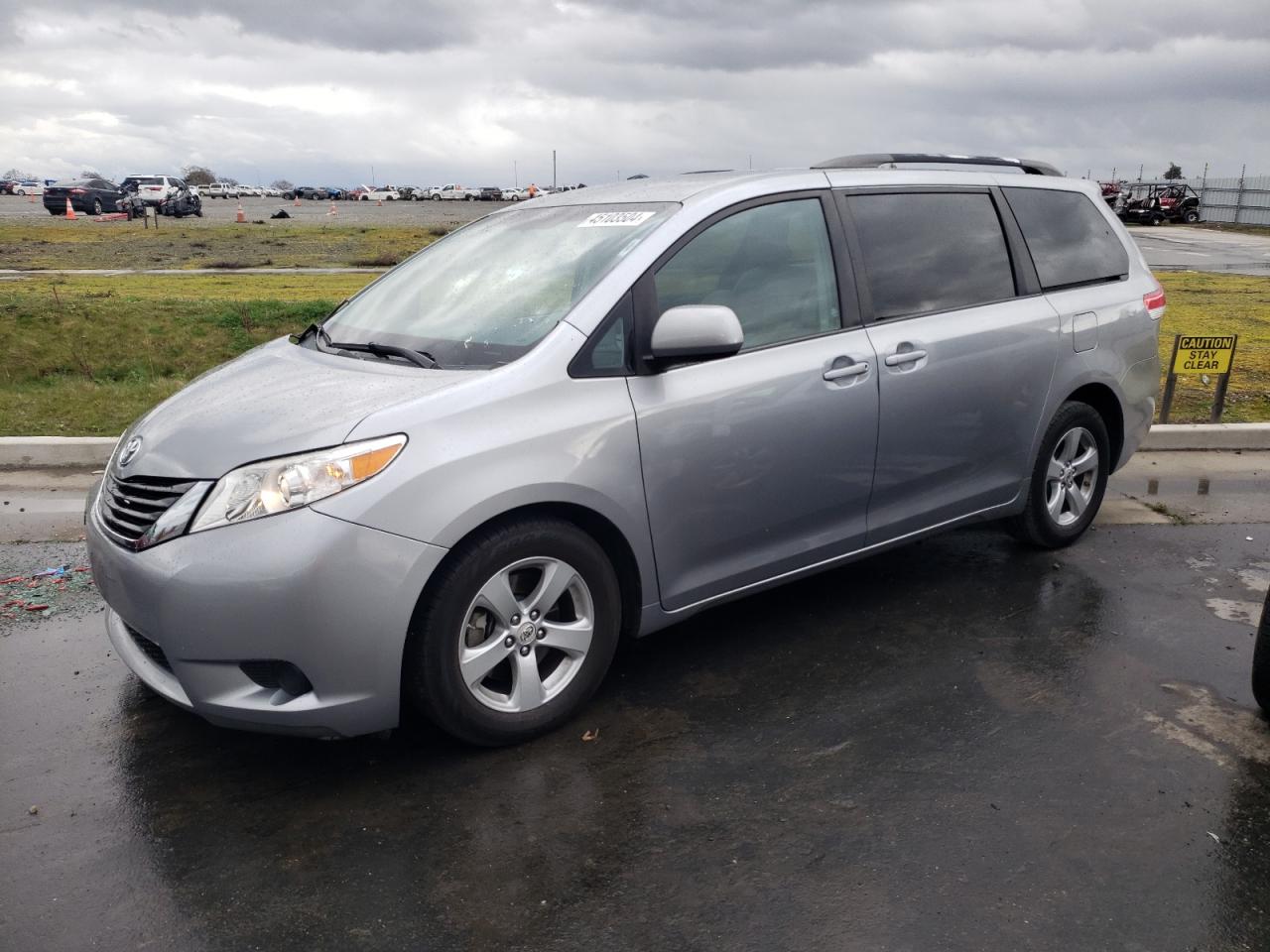 TOYOTA SIENNA 2011 5tdkk3dc2bs133805