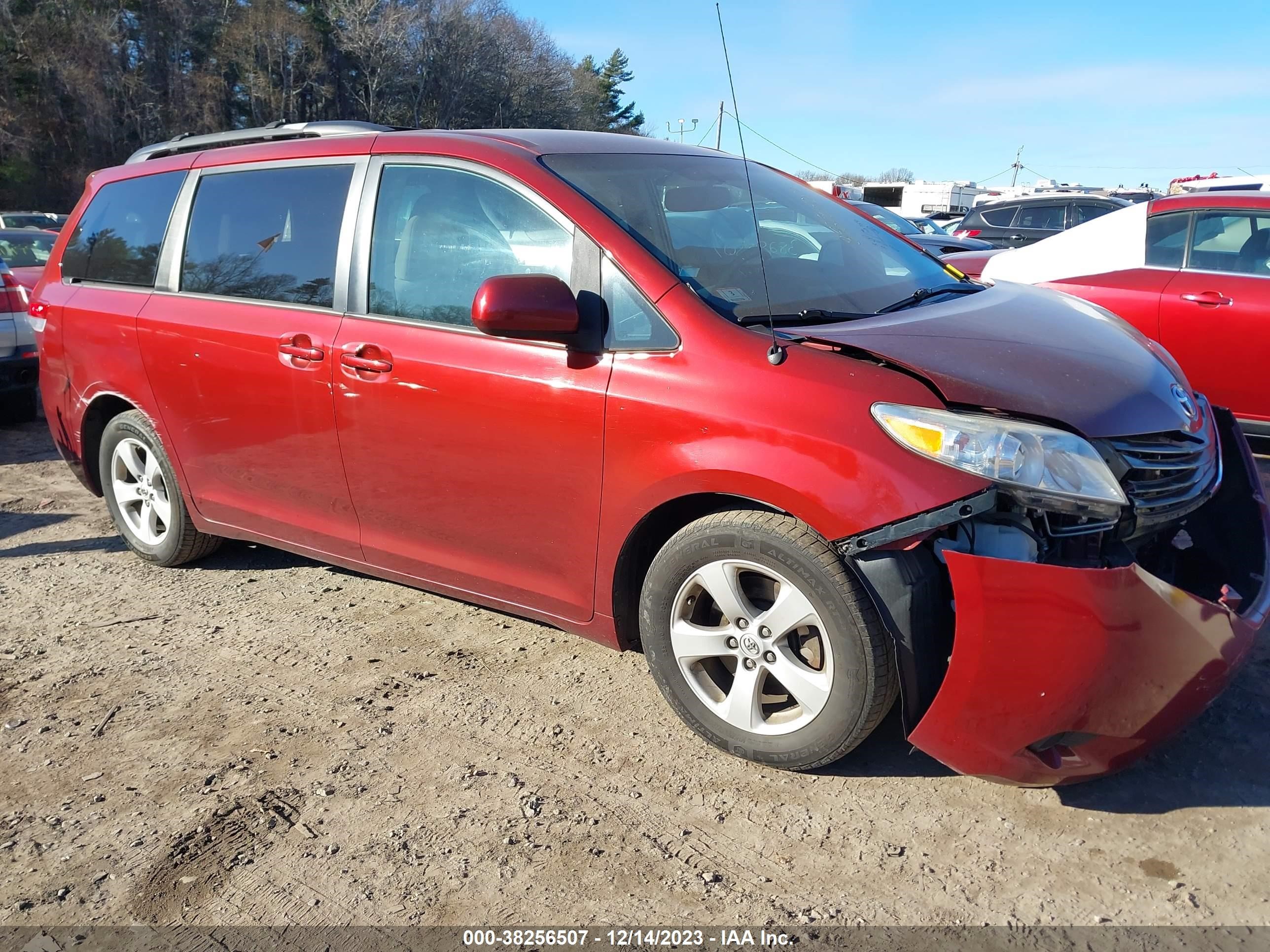 TOYOTA SIENNA 2013 5tdkk3dc2ds323168