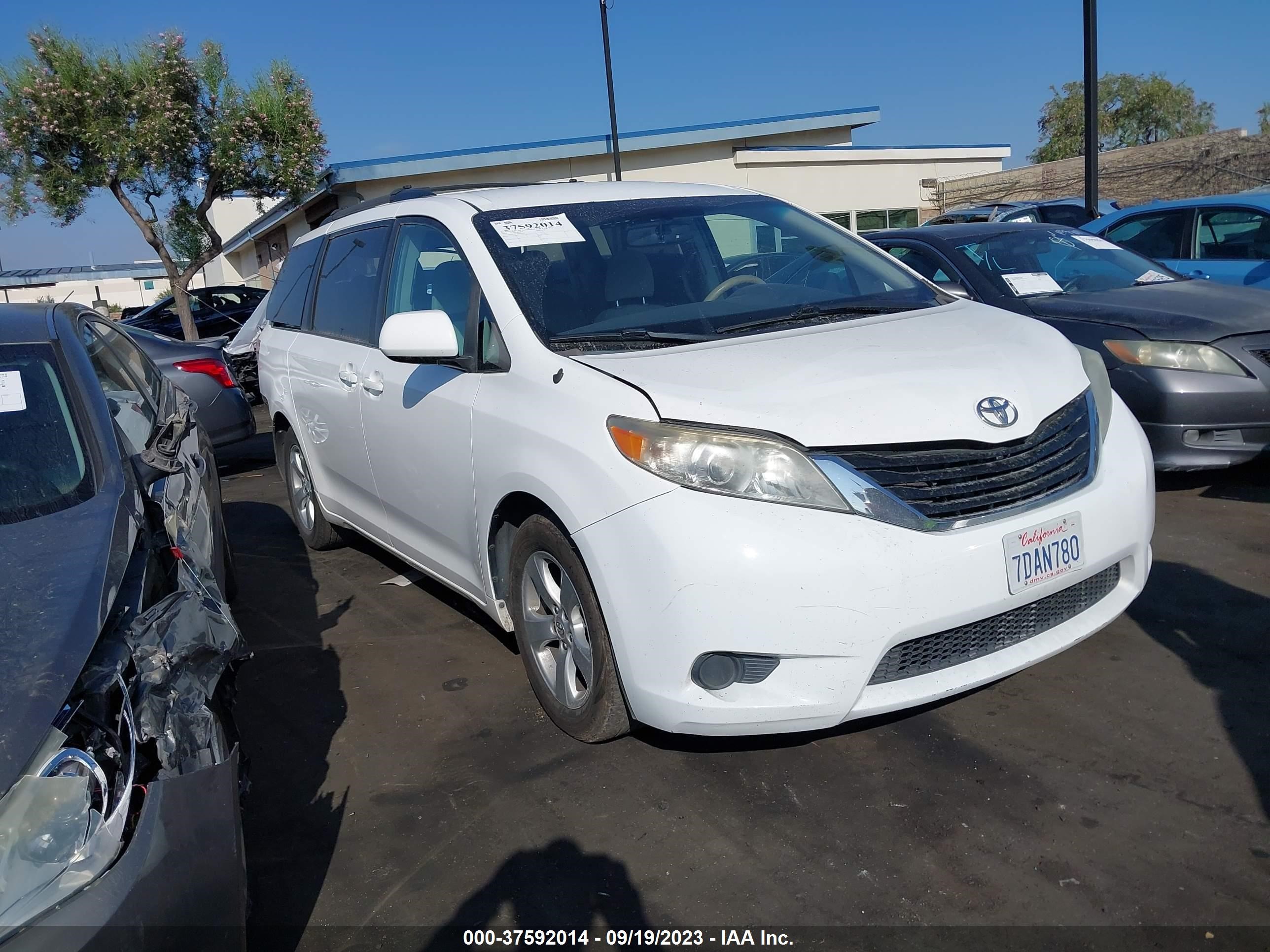 TOYOTA SIENNA 2013 5tdkk3dc2ds329021