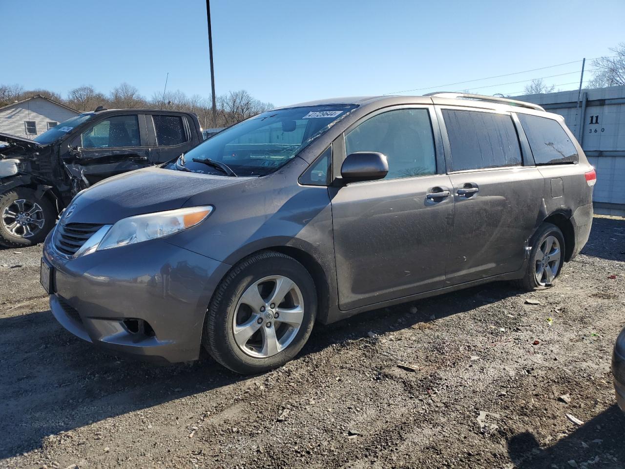 TOYOTA SIENNA 2013 5tdkk3dc2ds385296