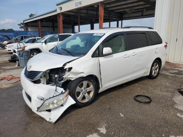 TOYOTA SIENNA LE 2014 5tdkk3dc2es504840