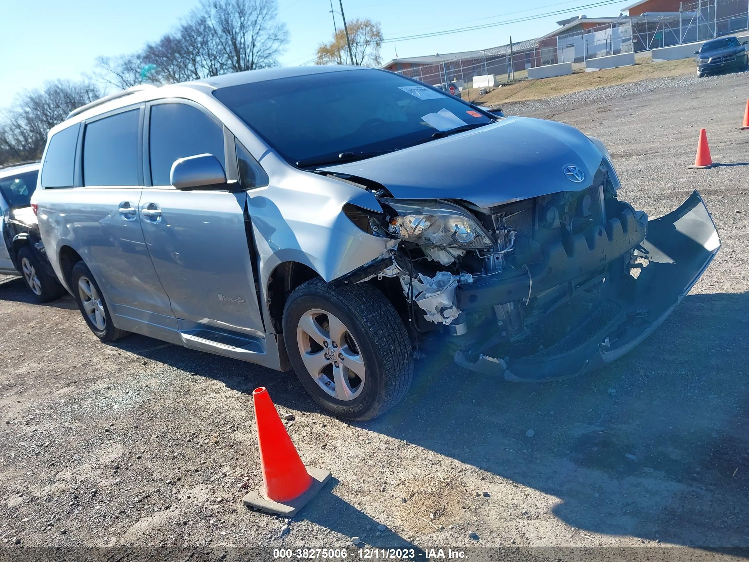 TOYOTA SIENNA 2015 5tdkk3dc2fs596405