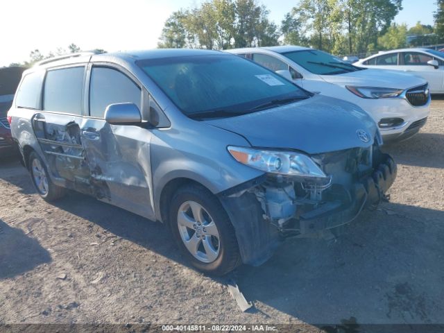 TOYOTA SIENNA 2016 5tdkk3dc2gs733277