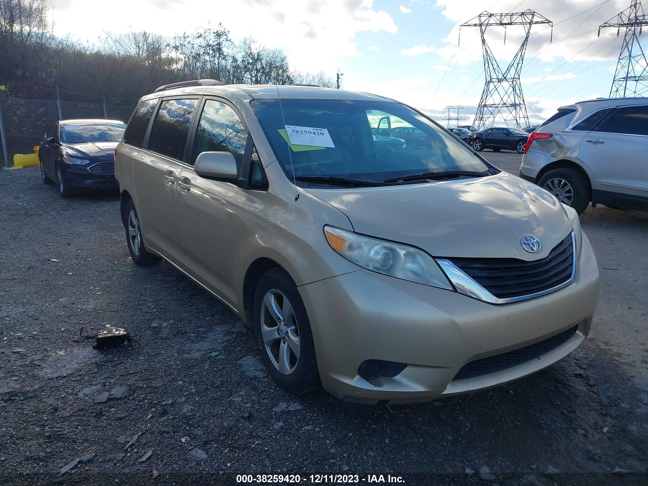 TOYOTA SIENNA 2011 5tdkk3dc3bs015696